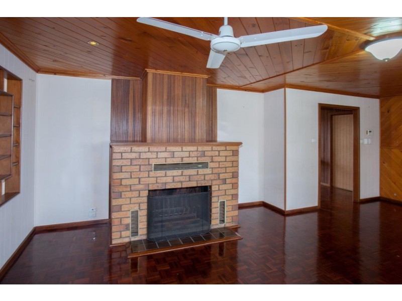 1 Ashton Close, Mount Tarcoola WA 6530