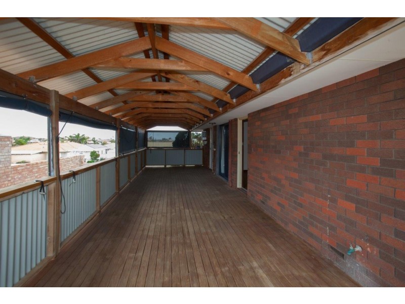 1 Ashton Close, Mount Tarcoola WA 6530