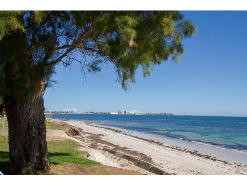 311H Chapman Road, Bluff Point WA 6530