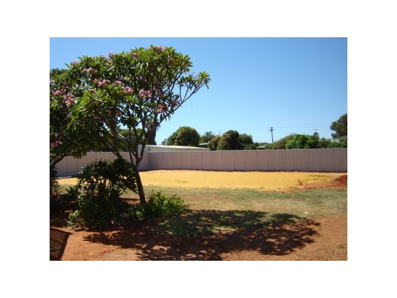 257 Fourth Street, Wonthella WA 6530