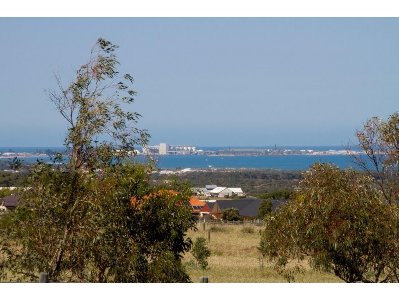 11 Brown Lane, White Peak WA 6532