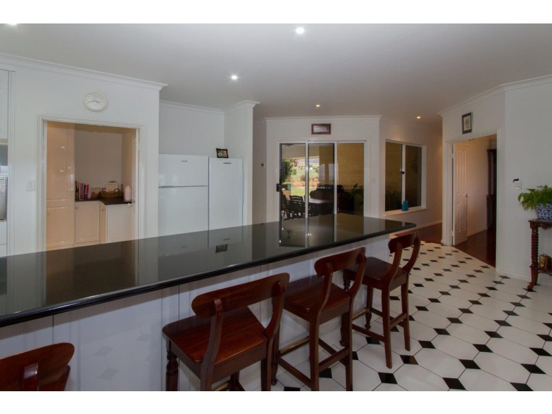 11 Brown Lane, White Peak WA 6532