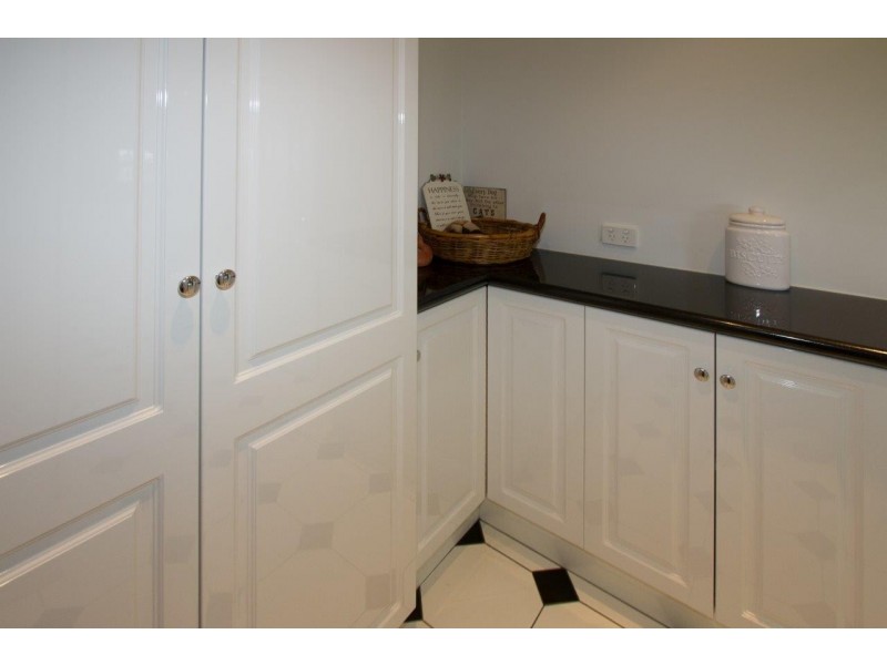 11 Brown Lane, White Peak WA 6532