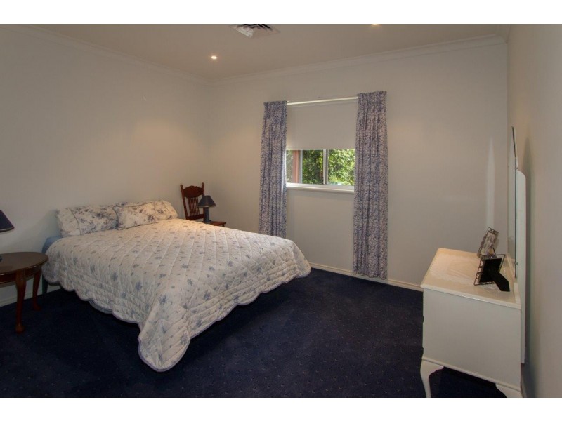 11 Brown Lane, White Peak WA 6532