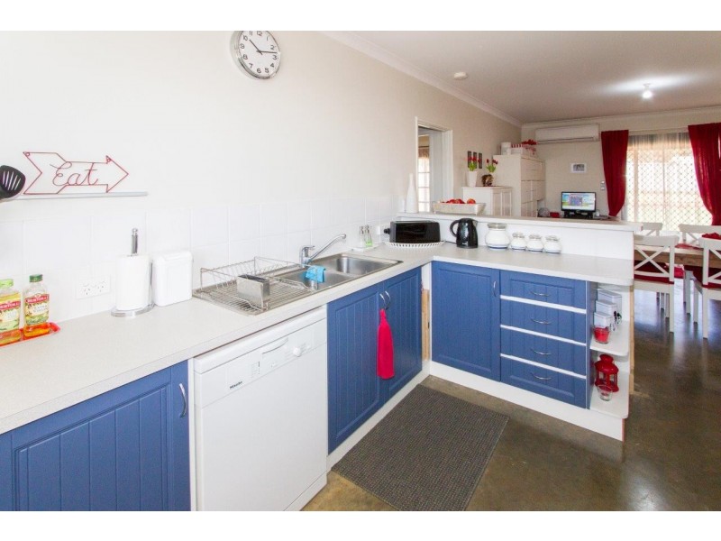 44 Tersonia Way, Strathalbyn WA 6530