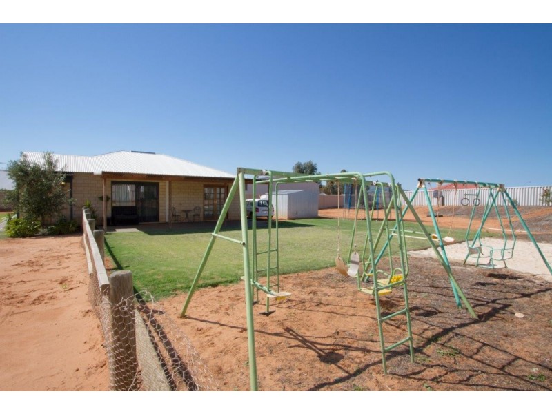 44 Tersonia Way, Strathalbyn WA 6530