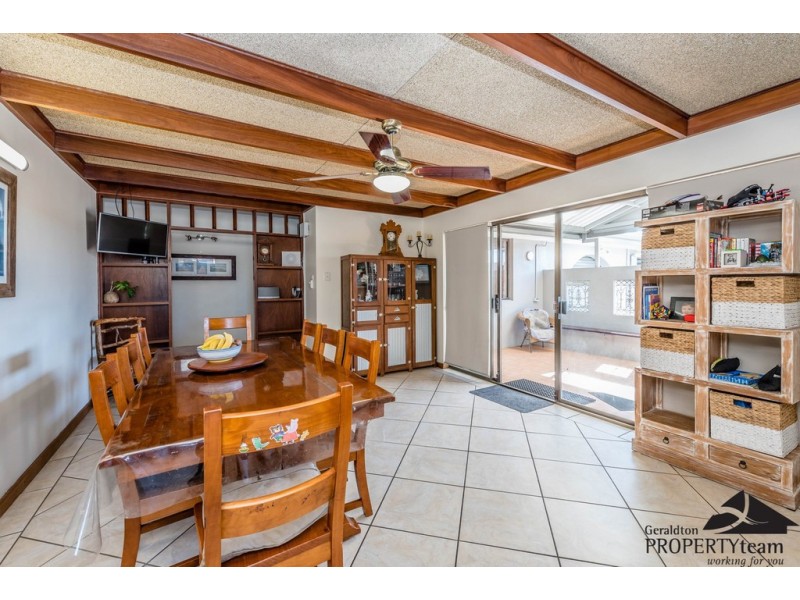 16 Batavia Place, Mahomets Flats WA 6530