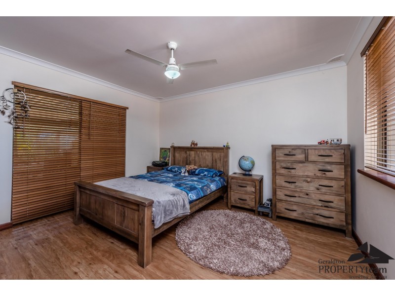 16 Batavia Place, Mahomets Flats WA 6530