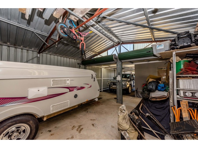 16 Batavia Place, Mahomets Flats WA 6530