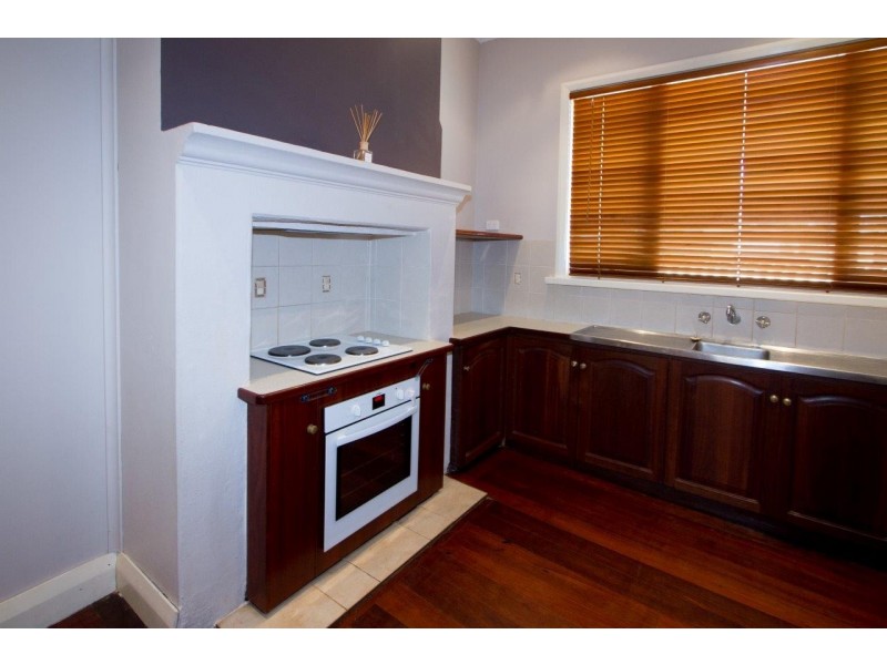 9 Jose Street, Beachlands WA 6530