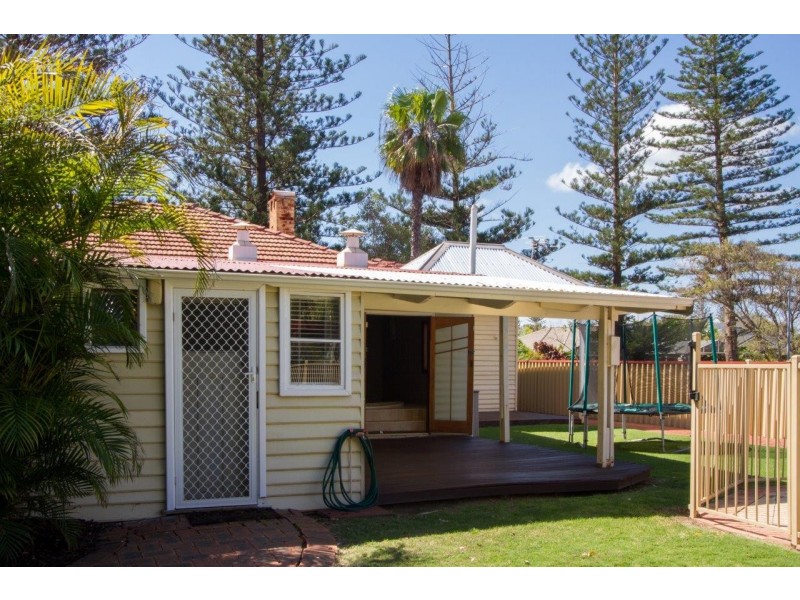 9 Jose Street, Beachlands WA 6530