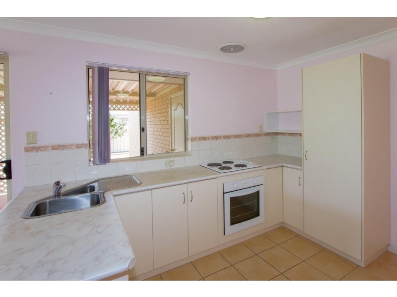 13 Hillview Drive, Drummond Cove WA 6532