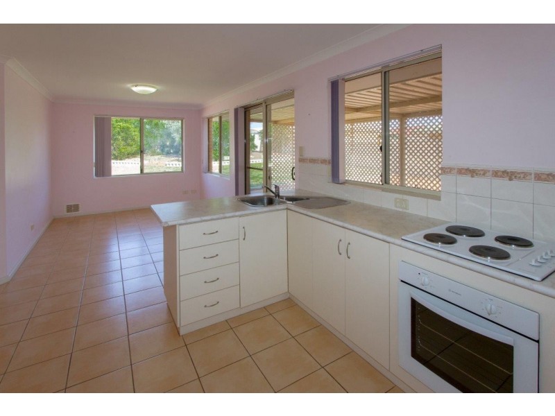 13 Hillview Drive, Drummond Cove WA 6532