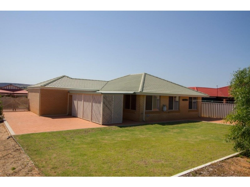 13 Hillview Drive, Drummond Cove WA 6532