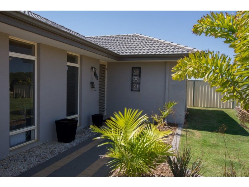 108 Moloney Street, Utakarra WA 6530
