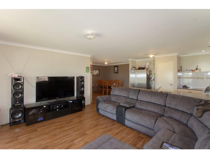 108 Moloney Street, Utakarra WA 6530