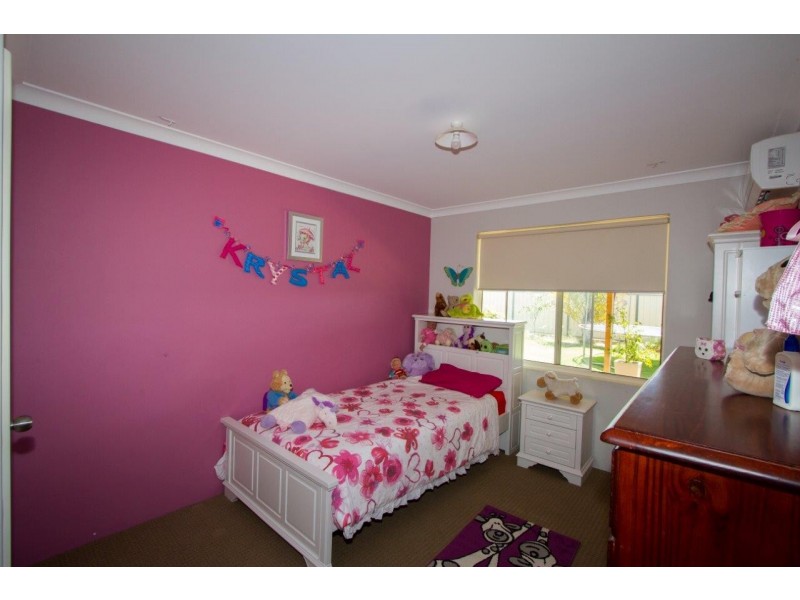 108 Moloney Street, Utakarra WA 6530