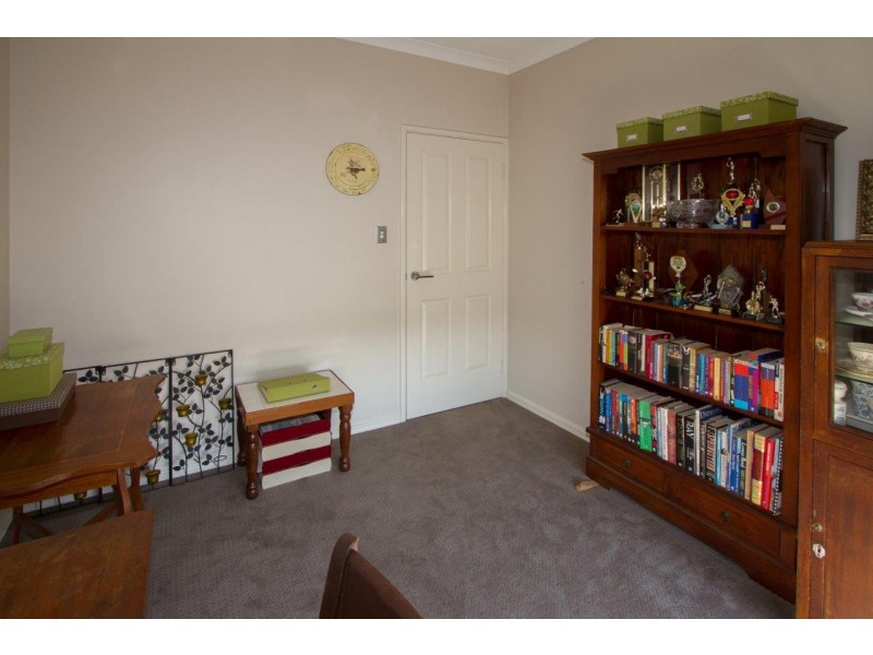 16 Jackson Loop, Wandina WA 6530