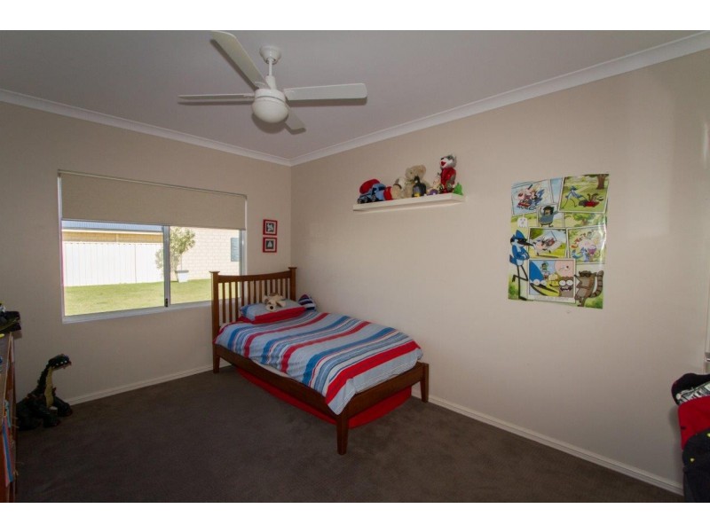 16 Jackson Loop, Wandina WA 6530