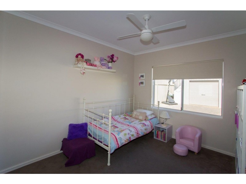 16 Jackson Loop, Wandina WA 6530