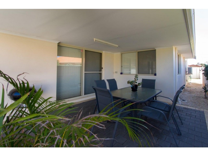 527 Chapman Road, Sunset Beach WA 6530