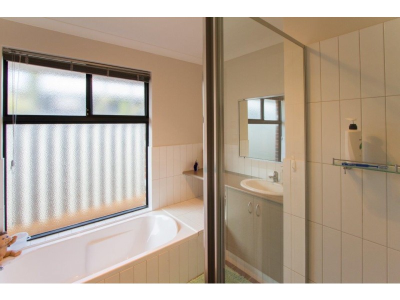 10 Foley Court, Mount Tarcoola WA 6530