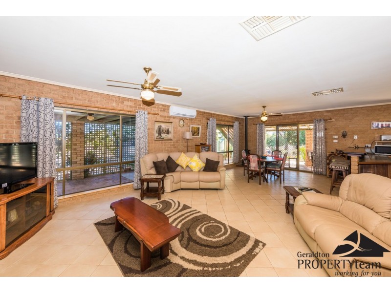 19 Adelaide Street, Waggrakine WA 6530