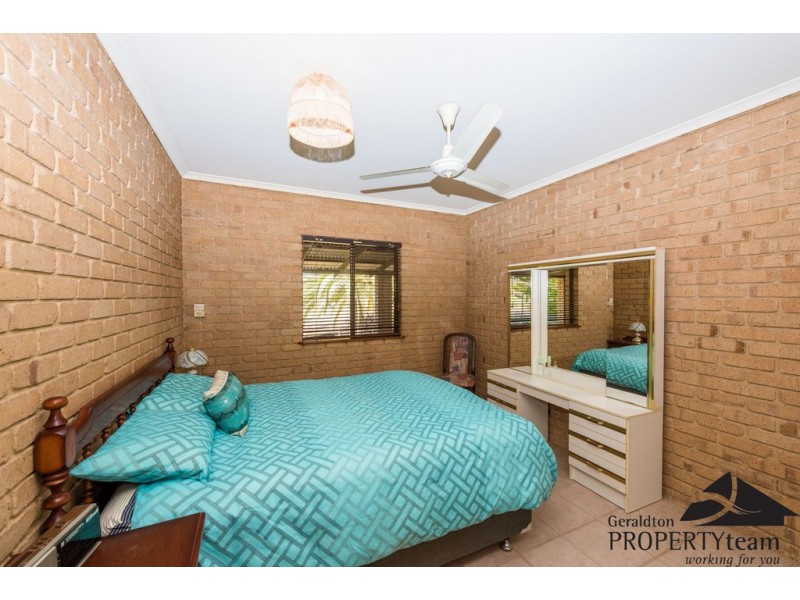 19 Adelaide Street, Waggrakine WA 6530