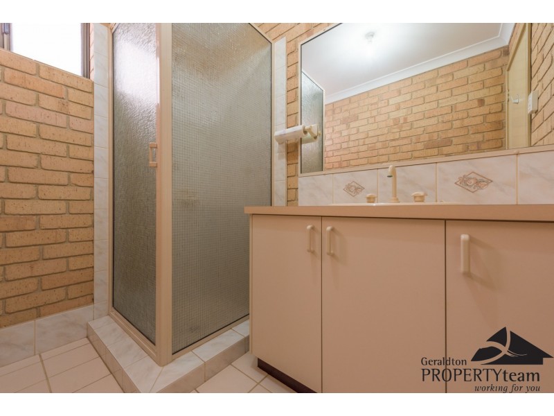 19 Adelaide Street, Waggrakine WA 6530