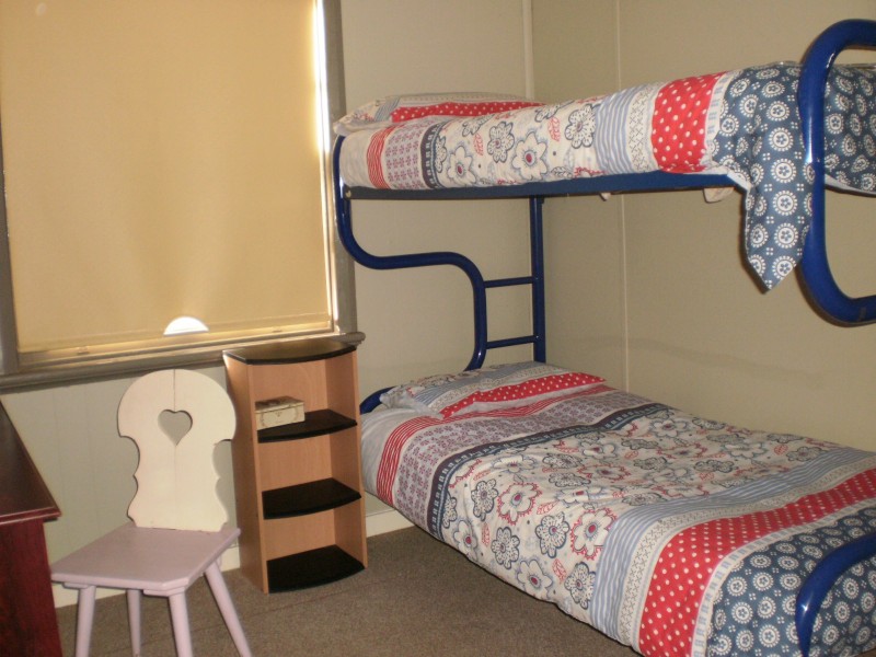 5 Surf Place, Drummond Cove WA 6532