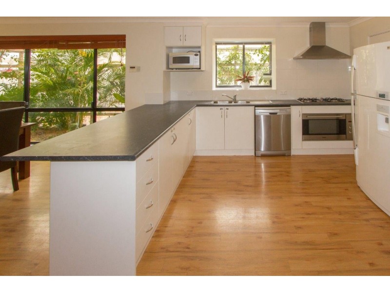 65 Sutcliffe Road, Waggrakine WA 6530