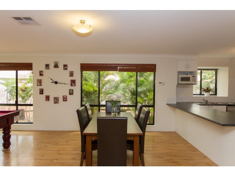 65 Sutcliffe Road, Waggrakine WA 6530