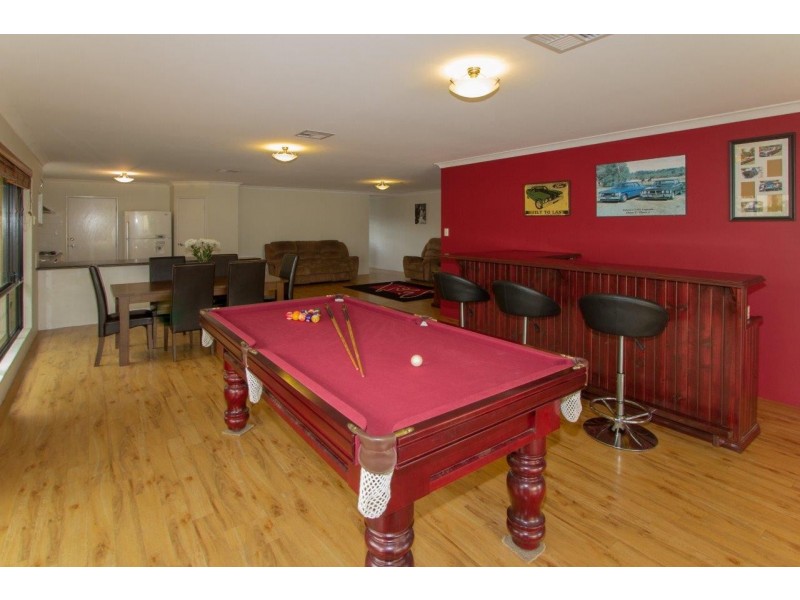 65 Sutcliffe Road, Waggrakine WA 6530