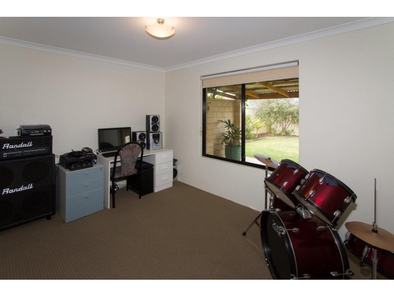 65 Sutcliffe Road, Waggrakine WA 6530