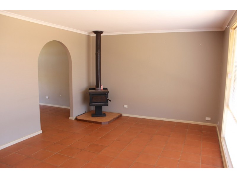 7068 Chapman Valley Road, South Yuna WA 6532