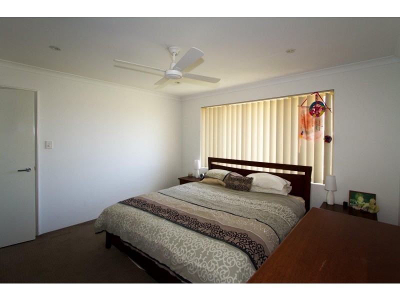 9 Colonen Street, Wandina WA 6530