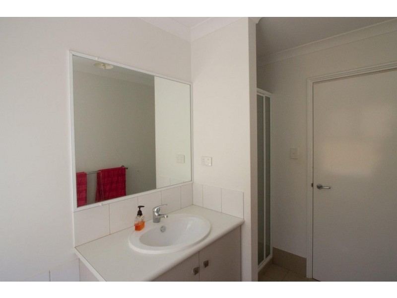 9 Colonen Street, Wandina WA 6530