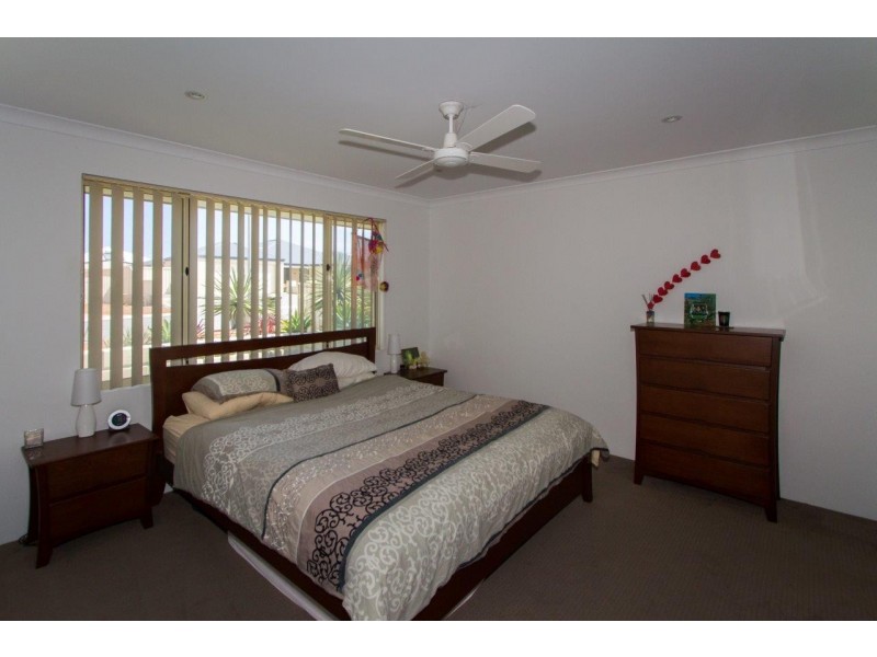 9 Colonen Street, Wandina WA 6530