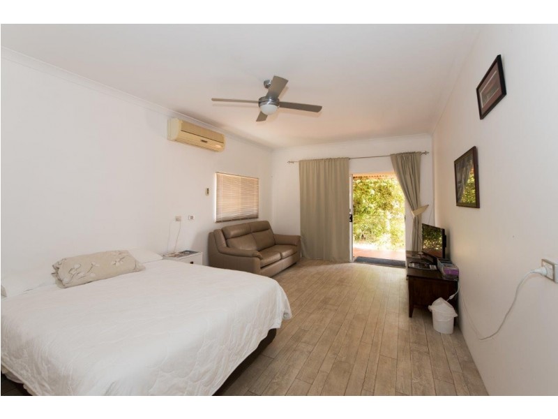 5 Hill River Way, Moonyoonooka WA 6532