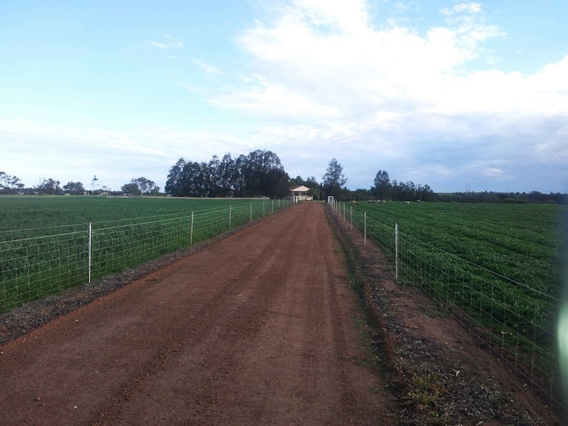 5 Hill River Way, Moonyoonooka WA 6532