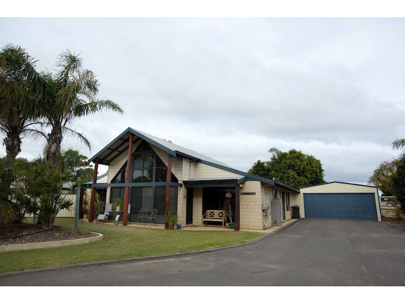 17 Foxglove Place, Strathalbyn WA 6530