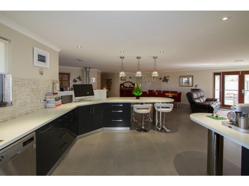 48 Coffee Pot Drive, Waggrakine WA 6530