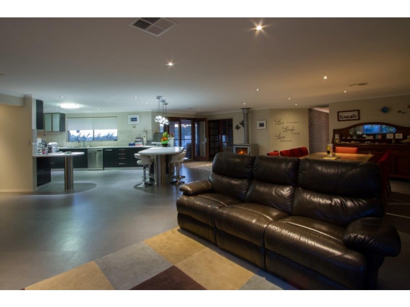 48 Coffee Pot Drive, Waggrakine WA 6530