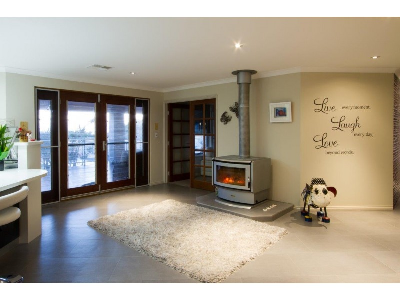 48 Coffee Pot Drive, Waggrakine WA 6530