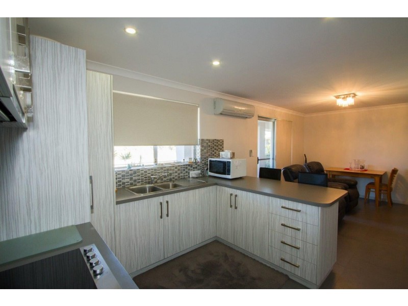 48 Coffee Pot Drive, Waggrakine WA 6530