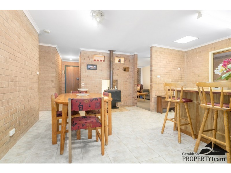 196 Chapman Valley Road, Waggrakine WA 6530