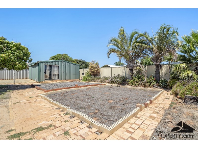 196 Chapman Valley Road, Waggrakine WA 6530