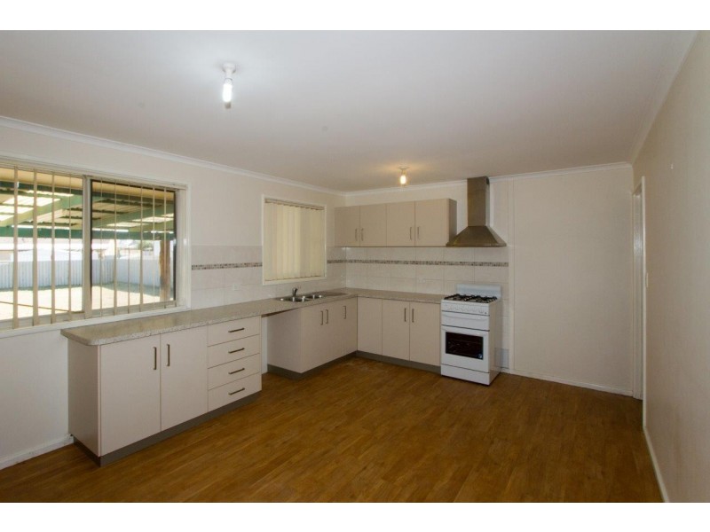 79 Chapman Valley Road, Waggrakine WA 6530