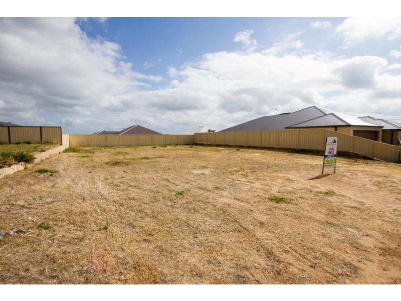 8 Reflection Cove, Drummond Cove WA 6532