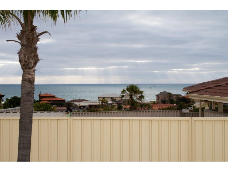 8 Dolphin Street, Mount Tarcoola WA 6530